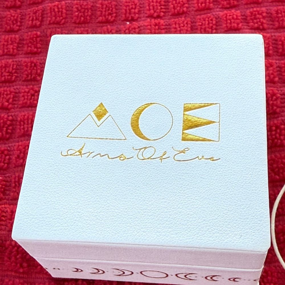 Arms Of Eve Romeo Choker in Gold - Picture 5 of 6